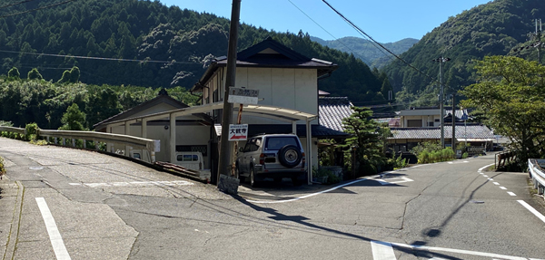 小川小学校前分岐